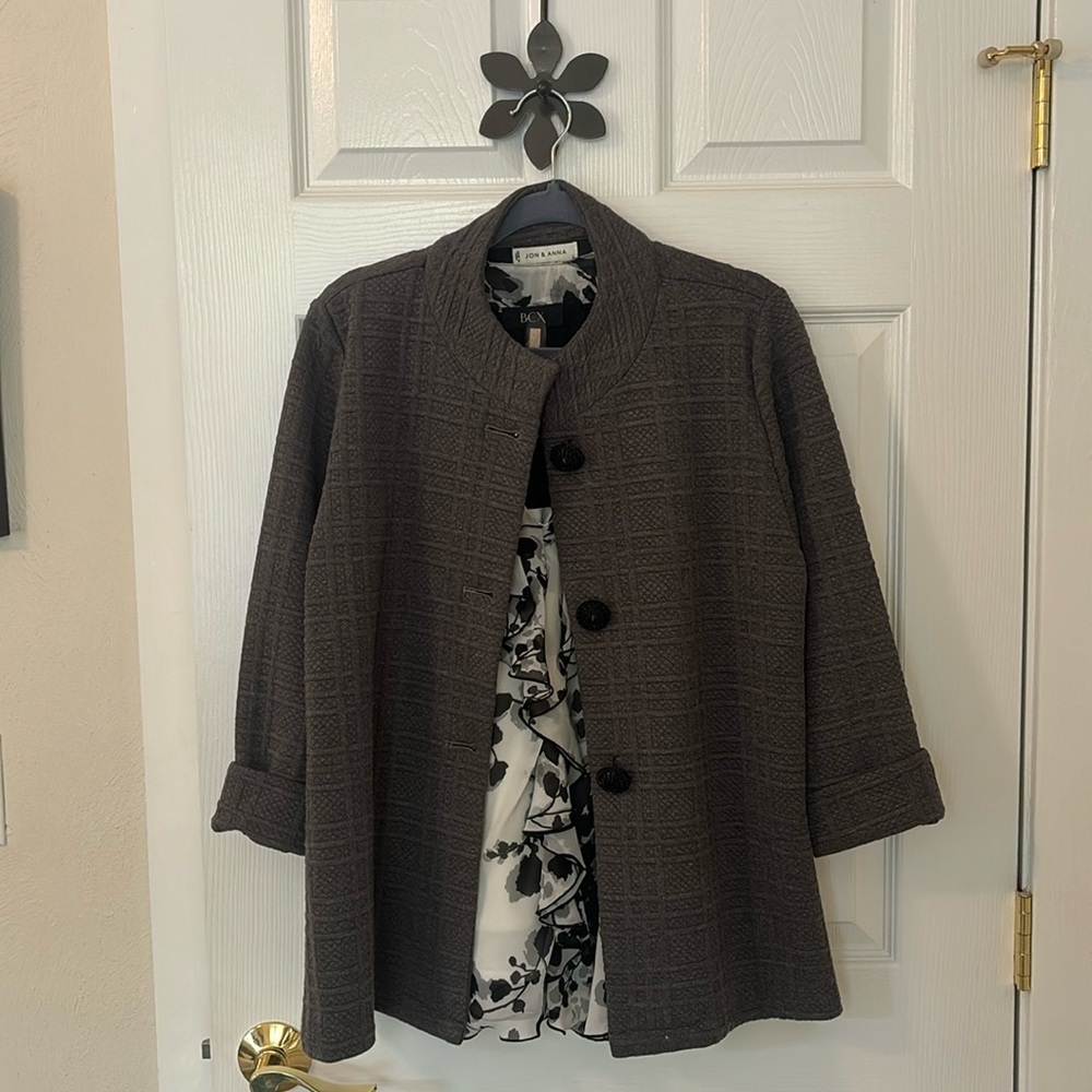 Jon & Anna Swing Jacket and Coordinating Cut-Away Shoulders Floral Blouse sz Lg